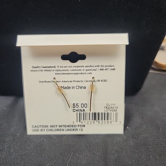 Lot of 5 Pairs of Pierced Gold Tone Fashion Hoop Earrings NEW - Picture 3 of 9